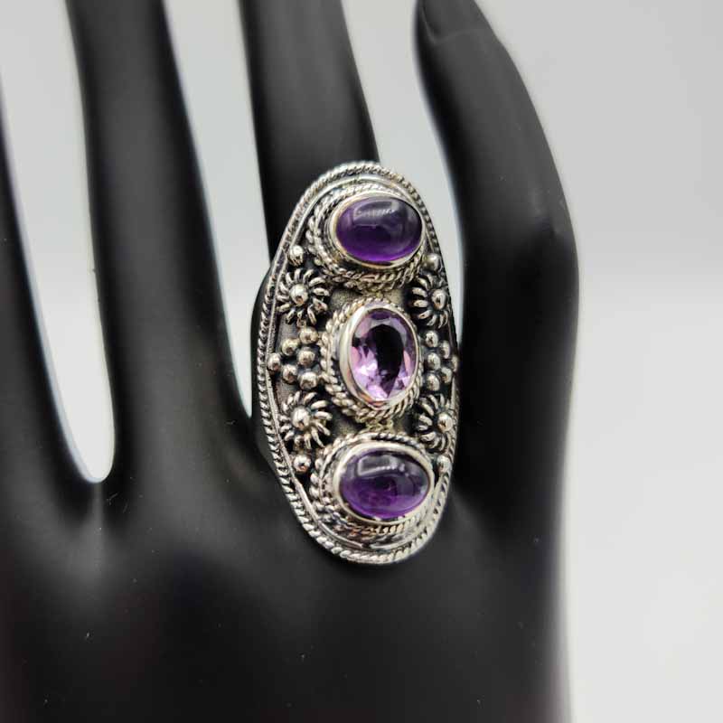 Hecate Amethyst Ring | Sterling Silver - Spiral Circle