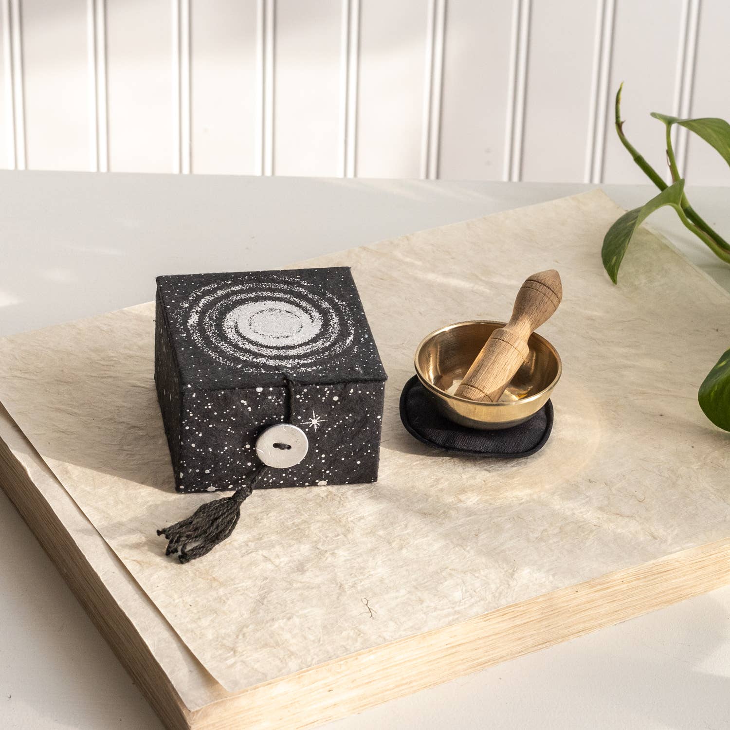 2" Galaxy Mini Meditation Bowl Box - Spiral Circle