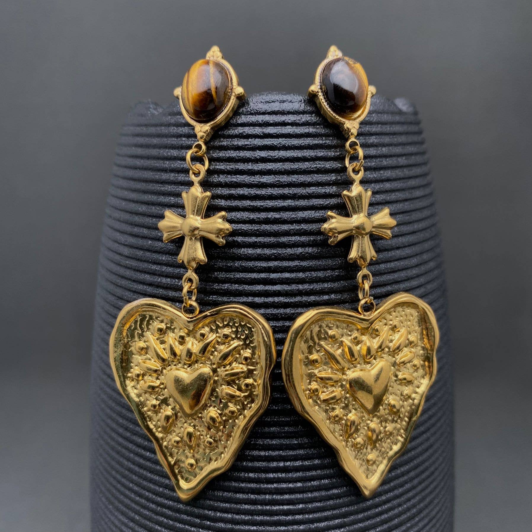 Hammered Heart-Shaped Earrings | 8K Golden