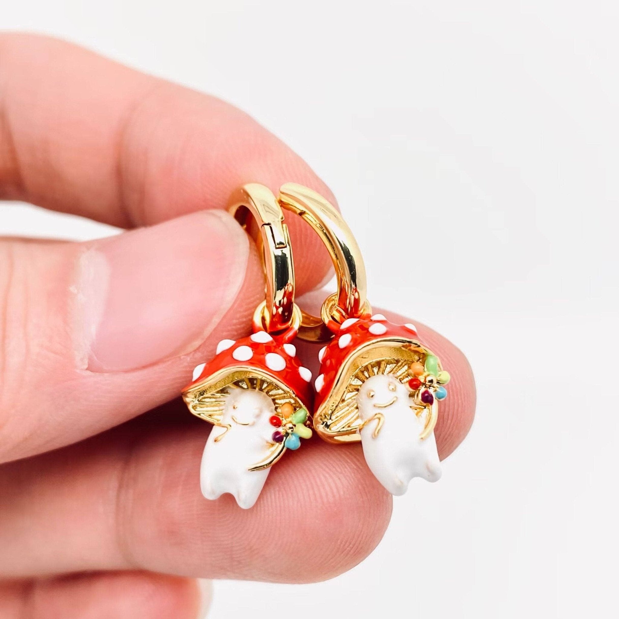 3D Enamel Cute Mushroom Huggie Hoop Earrings - Spiral Circle