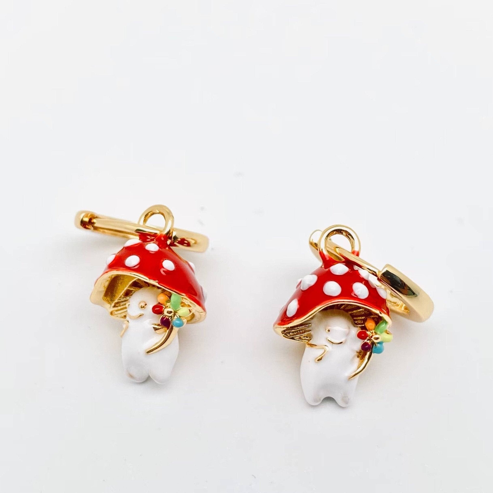 3D Enamel Cute Mushroom Huggie Hoop Earrings - Spiral Circle