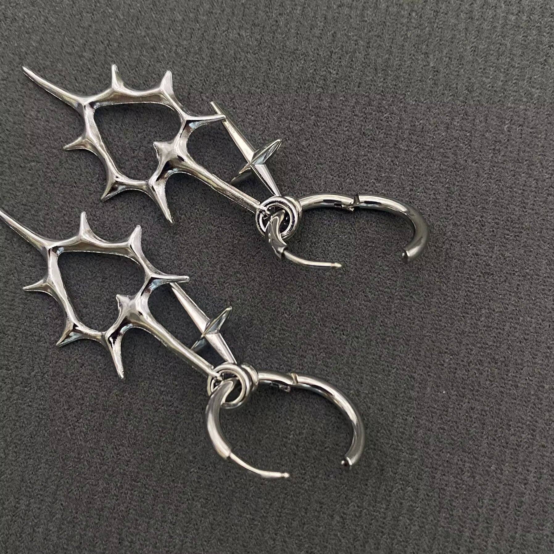 Gothic Thorns Hollow Heart Earrings
