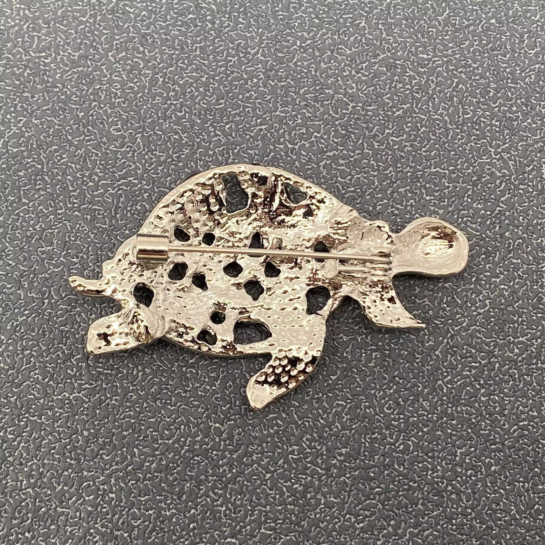 Abalone Shell & Rhinestone Turtle Silver Tone Brooch - Spiral Circle