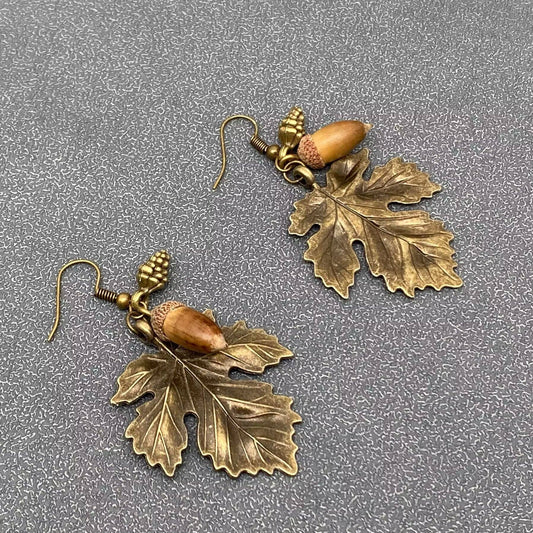 Acorn & Metal Maple Leaves Charm Dagnle Earrings - Spiral Circle