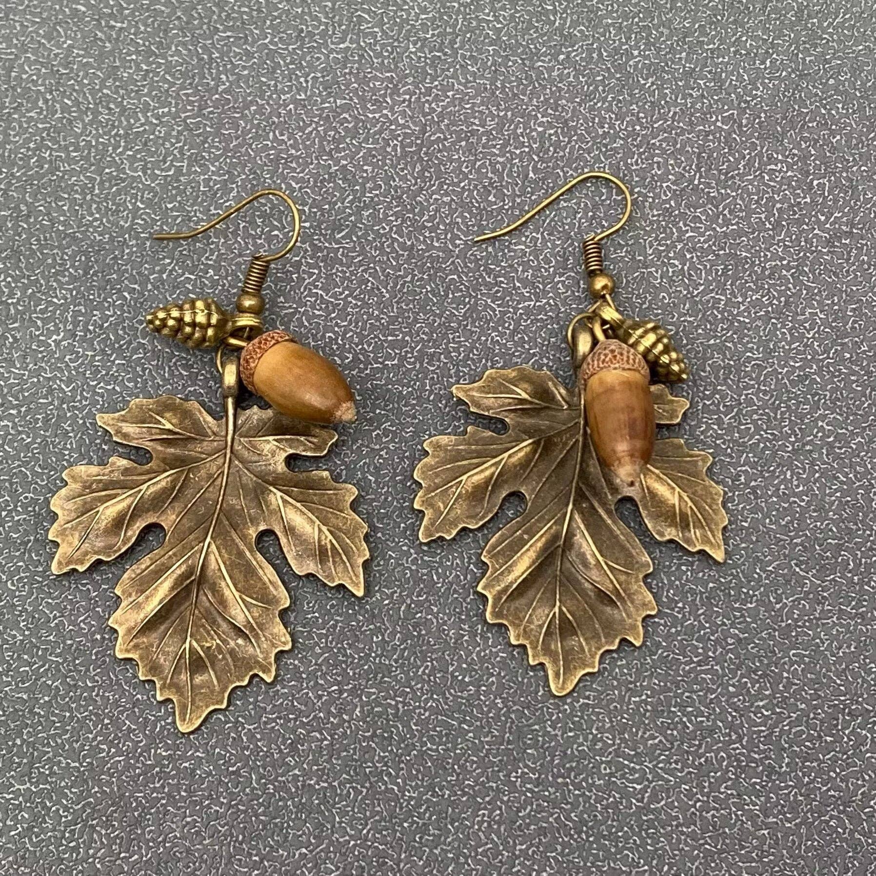 Acorn & Metal Maple Leaves Charm Dagnle Earrings - Spiral Circle