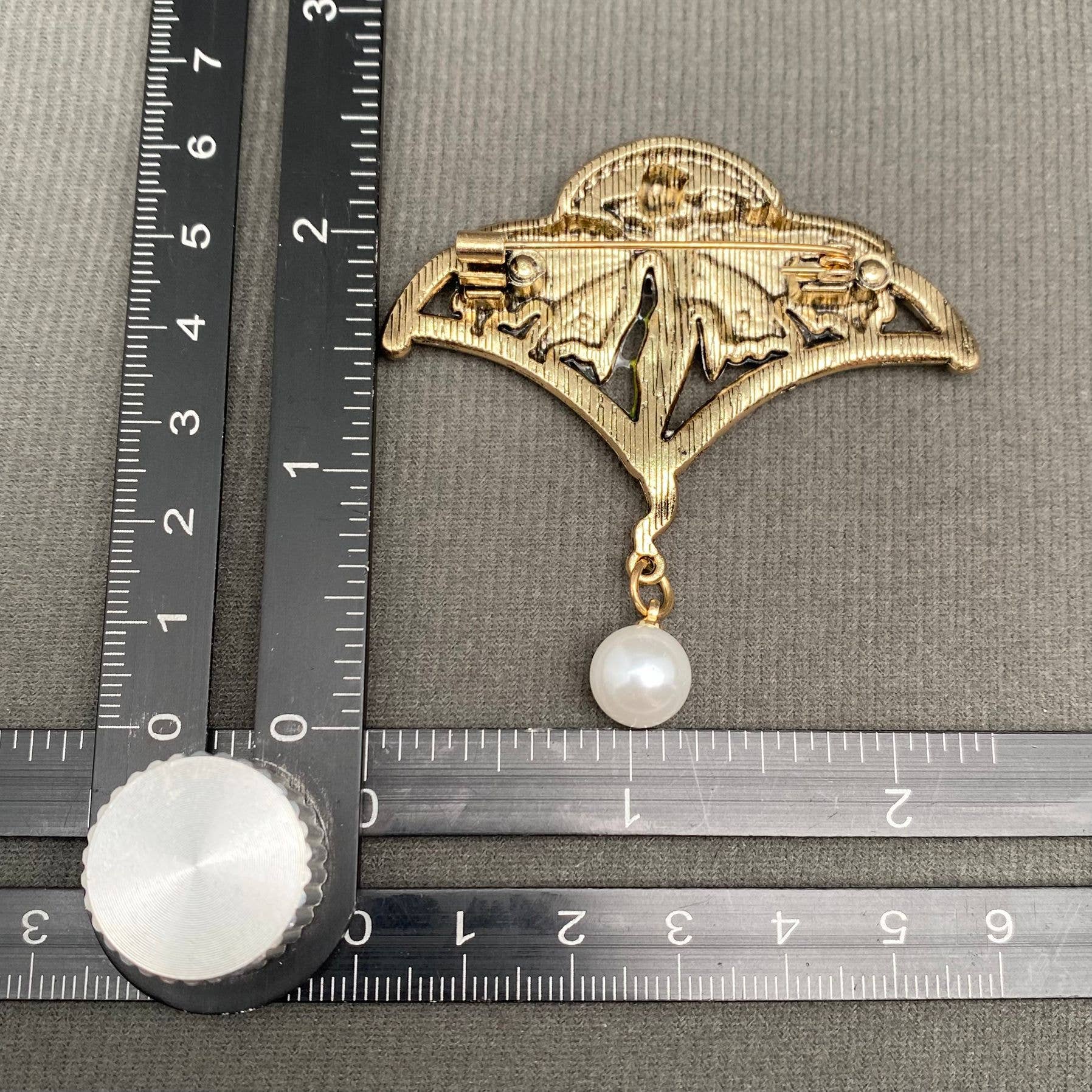 Art Nouveau Elf Brooch - Spiral Circle