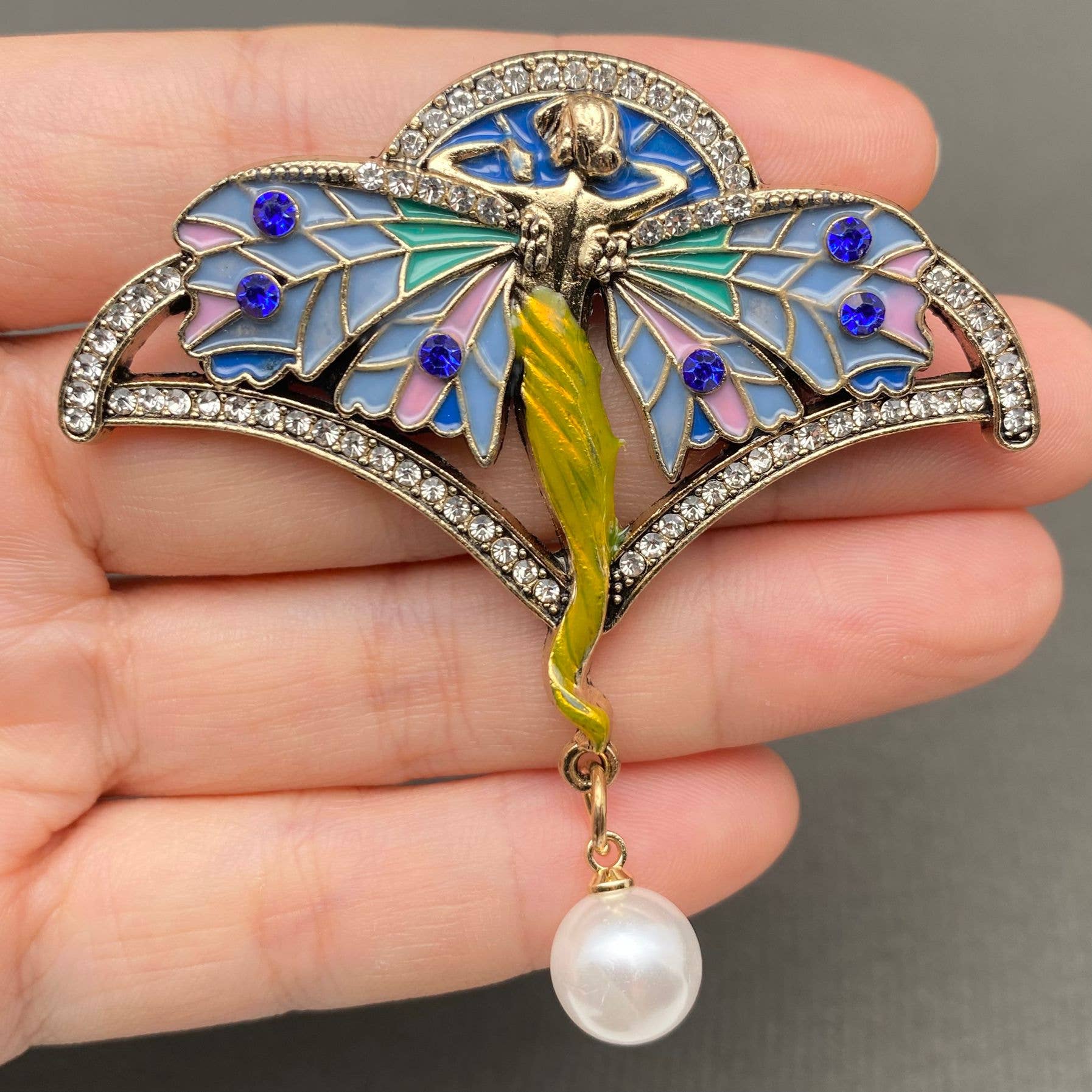 Art Nouveau Elf Brooch - Spiral Circle