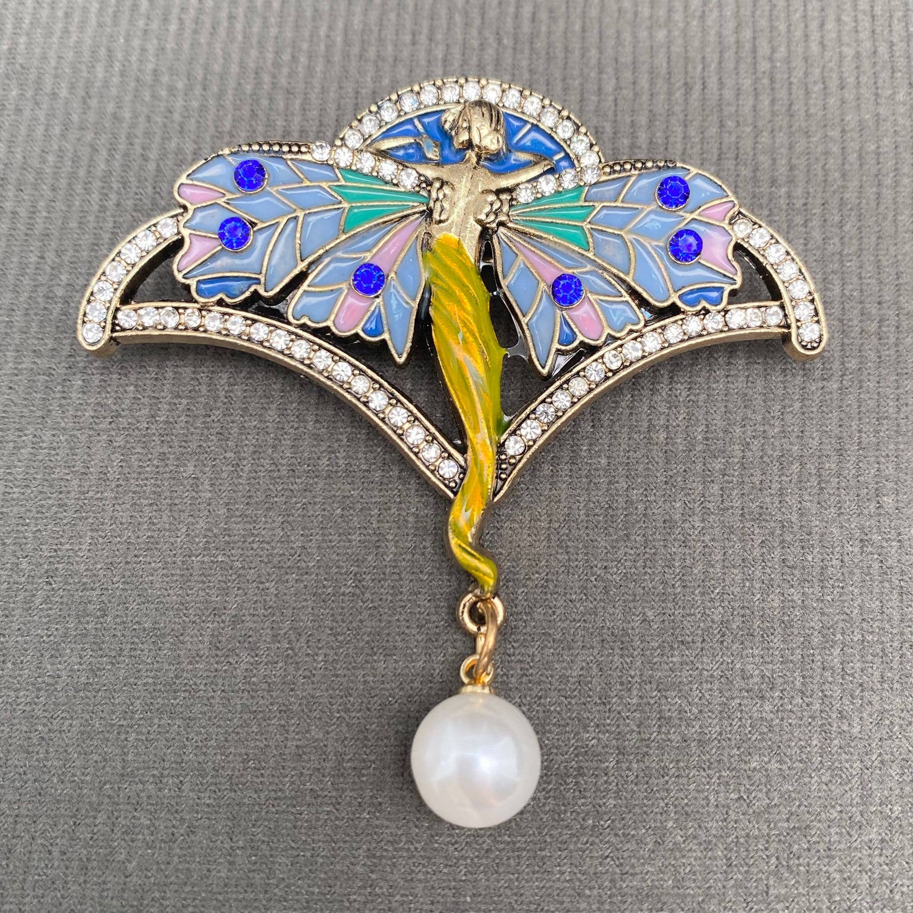 Art Nouveau Elf Brooch - Spiral Circle