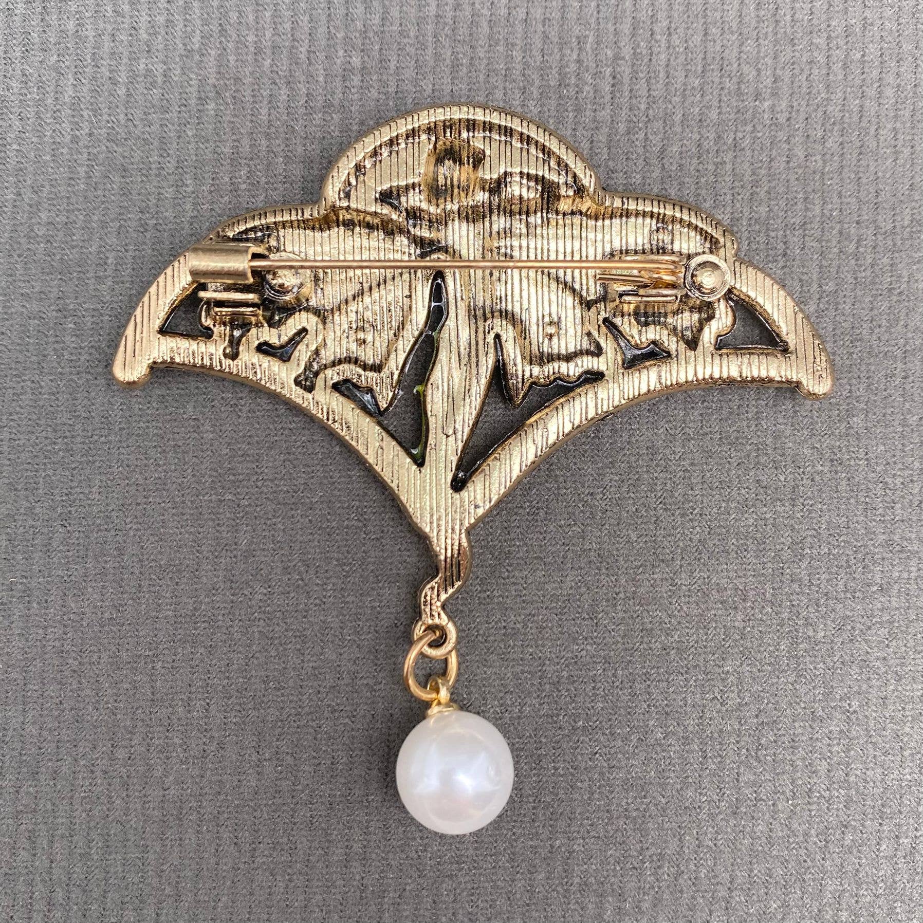 Art Nouveau Elf Brooch - Spiral Circle