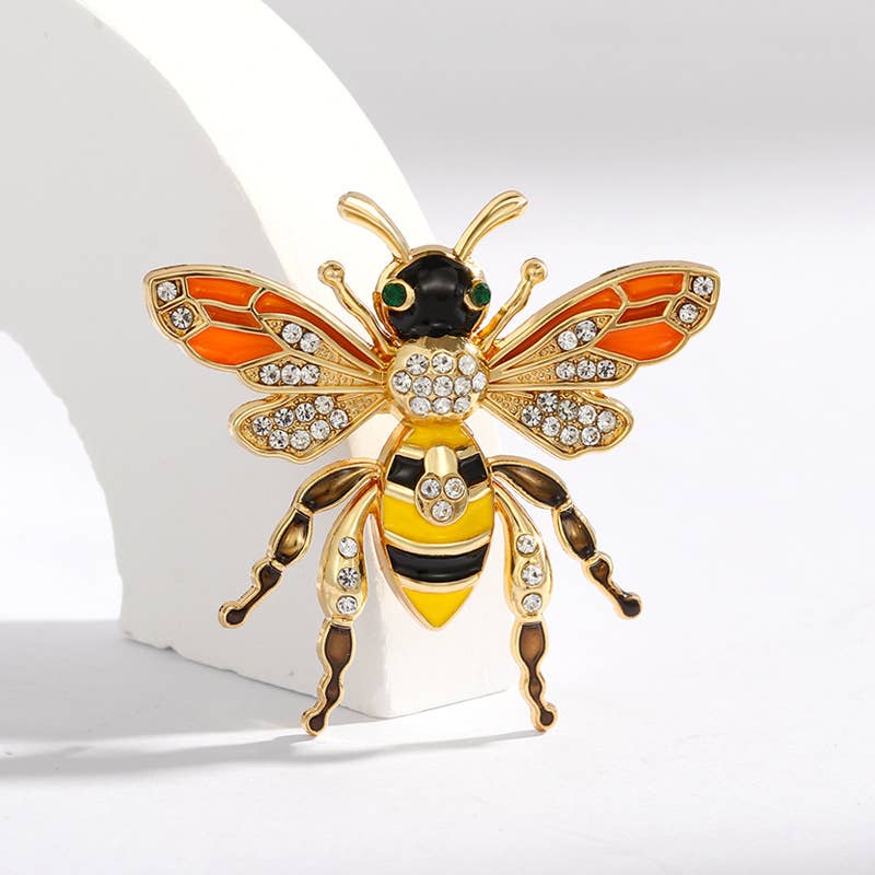 Bee Brooch - Spiral Circle