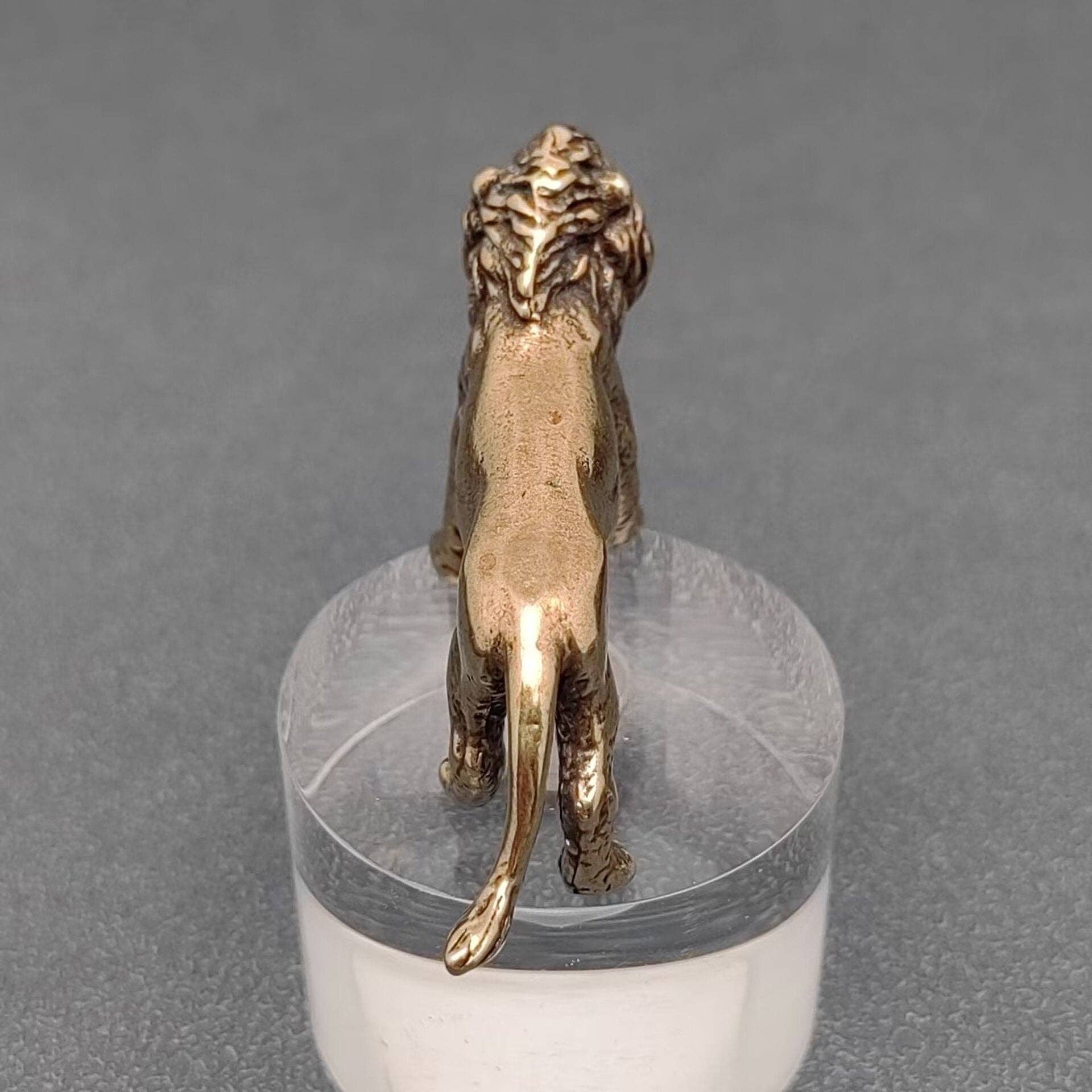 Brass Lion Desktop Ornaments Decorations - Spiral Circle