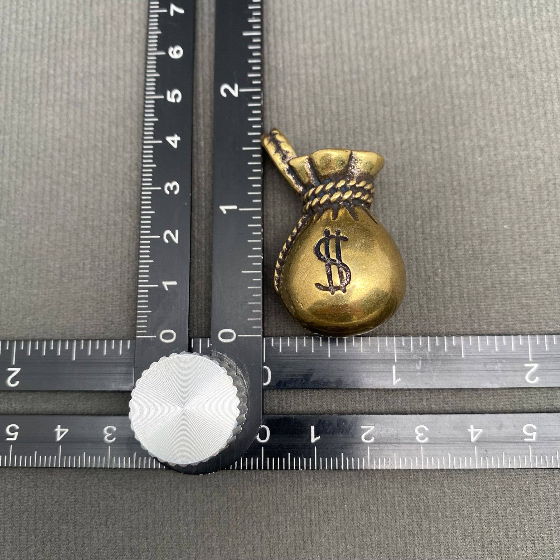 Dollar Bag | Brass Figurine