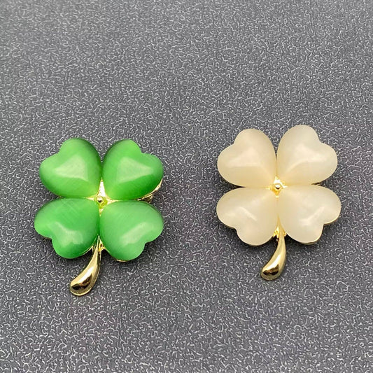 Cat's Eye Stone Design Four - leaf Clover Brooch - Spiral Circle