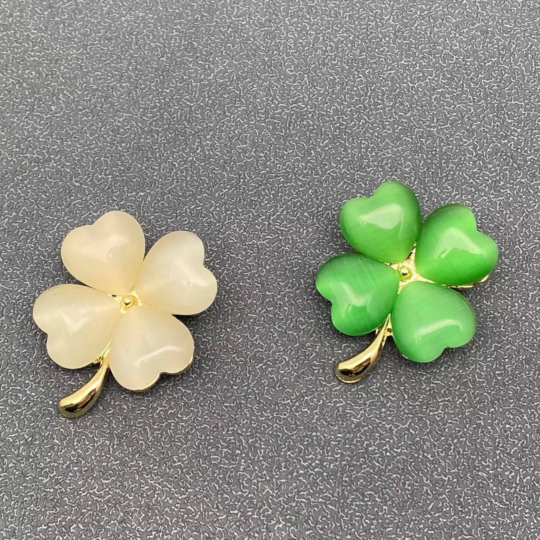 Cat's Eye Stone Design Four - leaf Clover Brooch - Spiral Circle