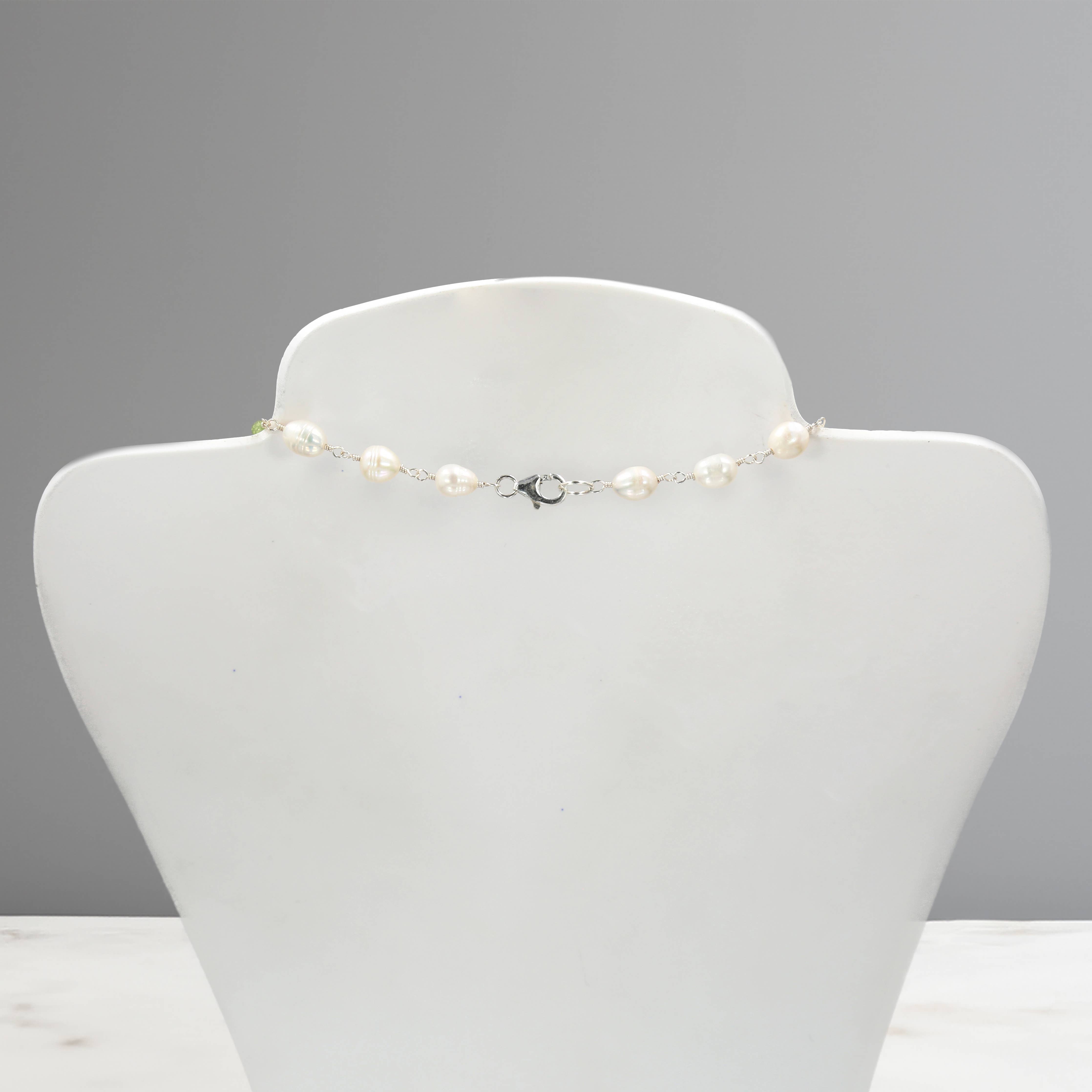 Verdant Grace | Pearl & Peridot Lariat Necklace