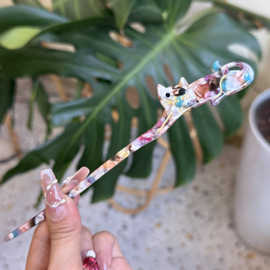 Chic & Colorful Cat Shaped Acetate Hairpins - Spiral Circle