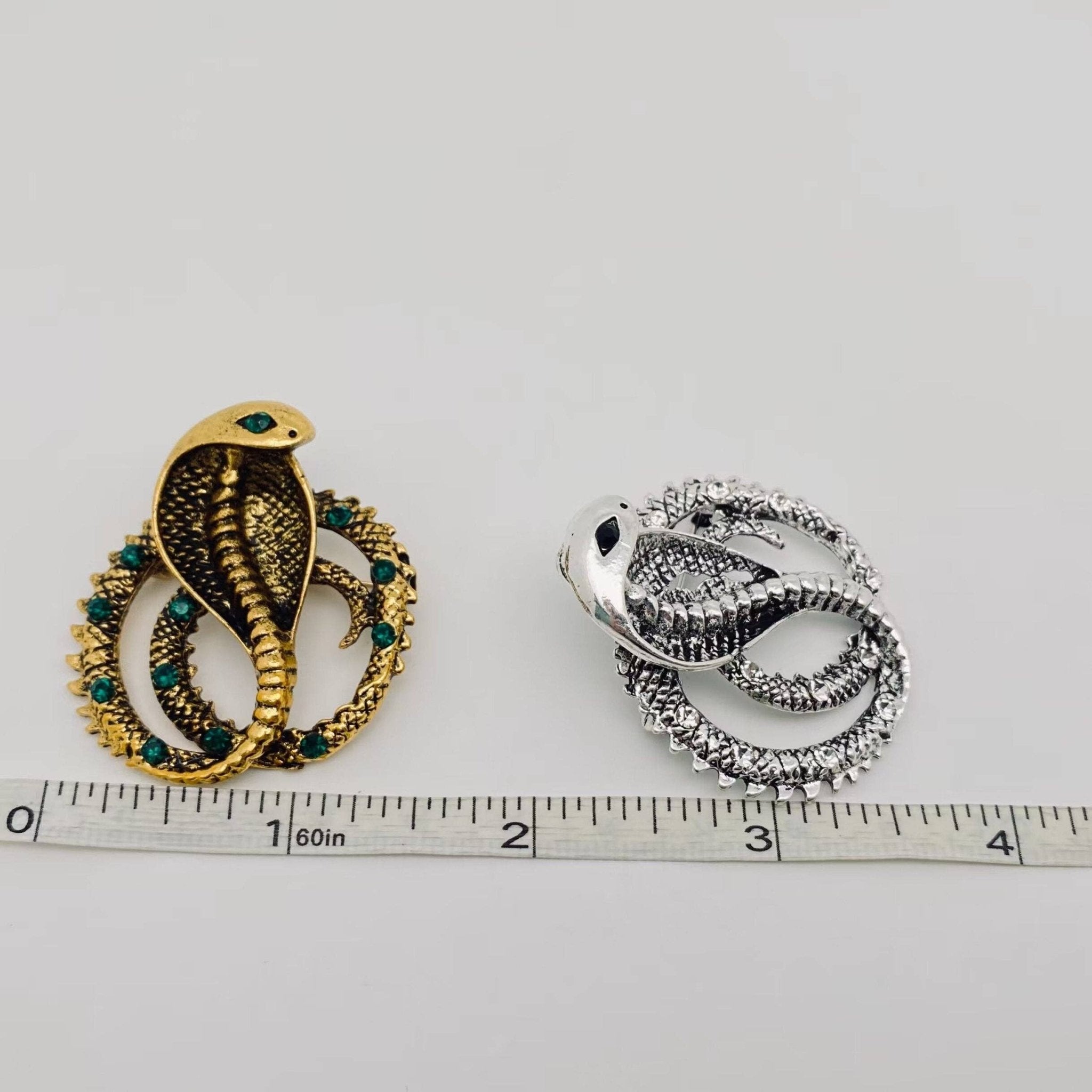 Cobra Brooch Clothing Pins - Spiral Circle