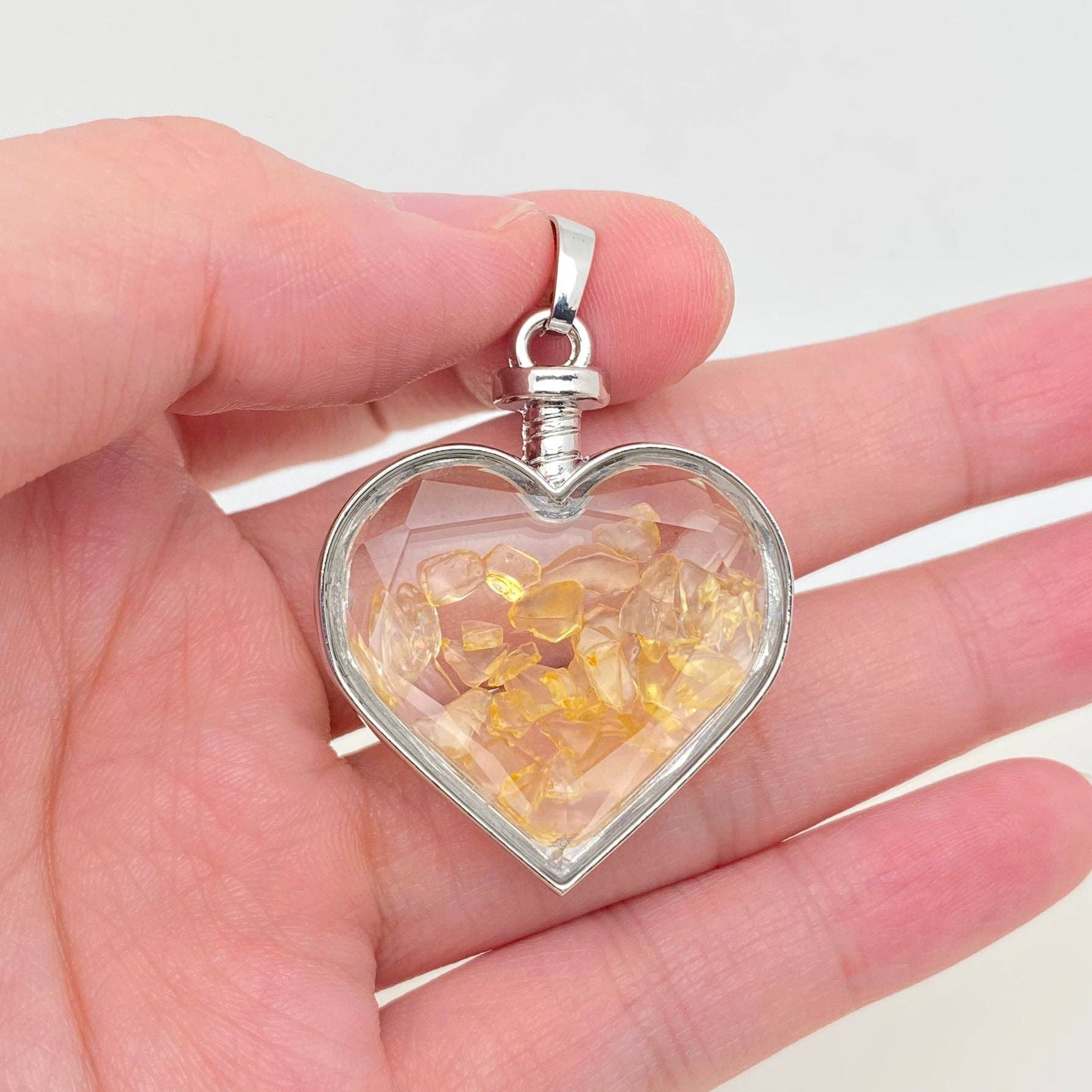 Crystal Gravel In Heart - Shaped Glass Bottle Pendant - CS - Spiral Circle