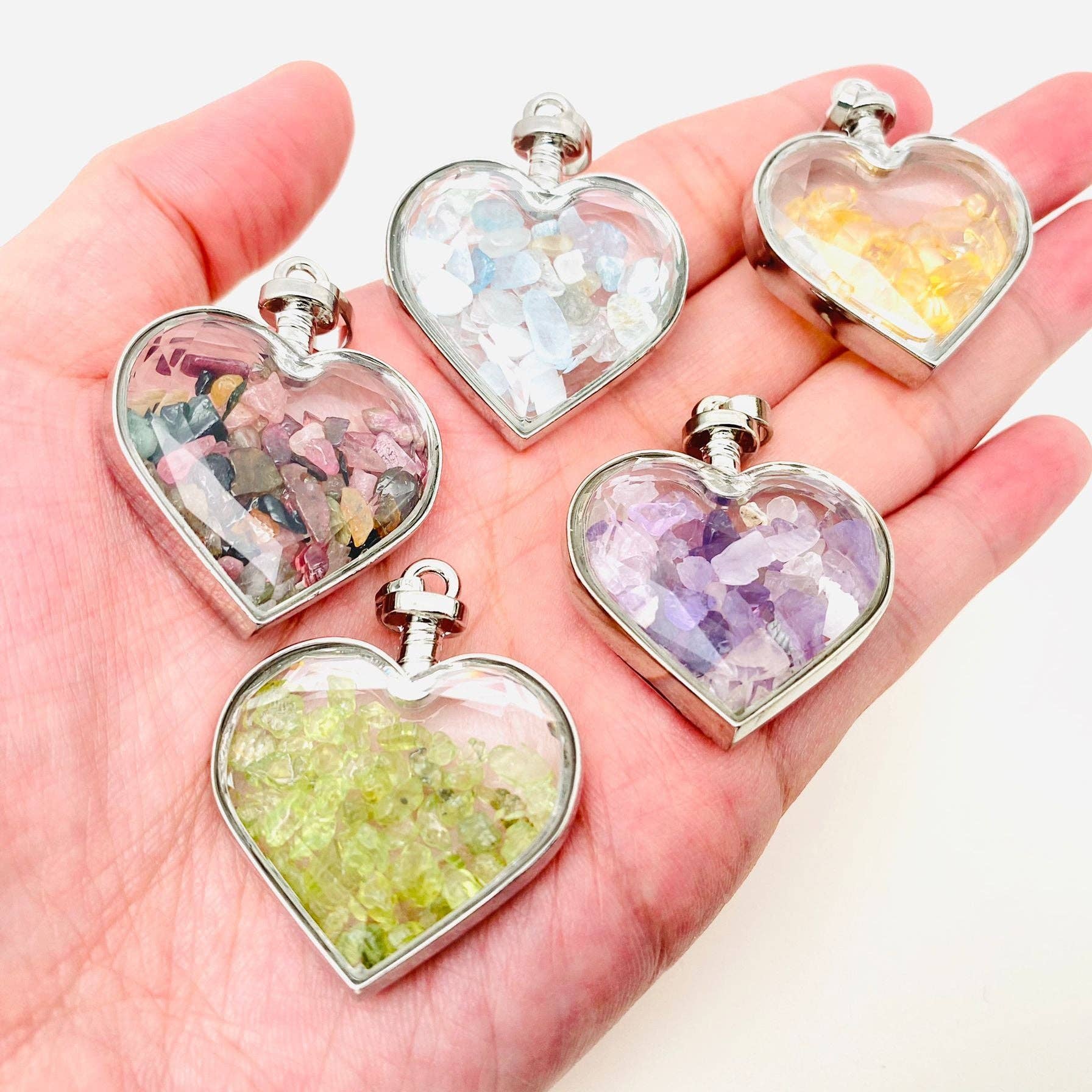 Crystal Gravel In Heart - Shaped Glass Bottle Pendant - CS - Spiral Circle