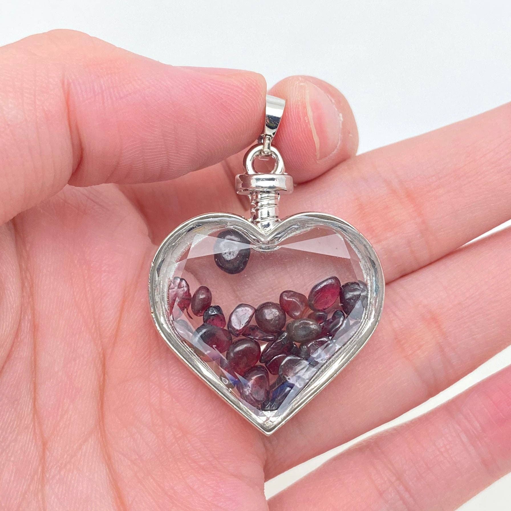 Crystal Gravel In Heart - Shaped Glass Bottle Pendant - CS - Spiral Circle