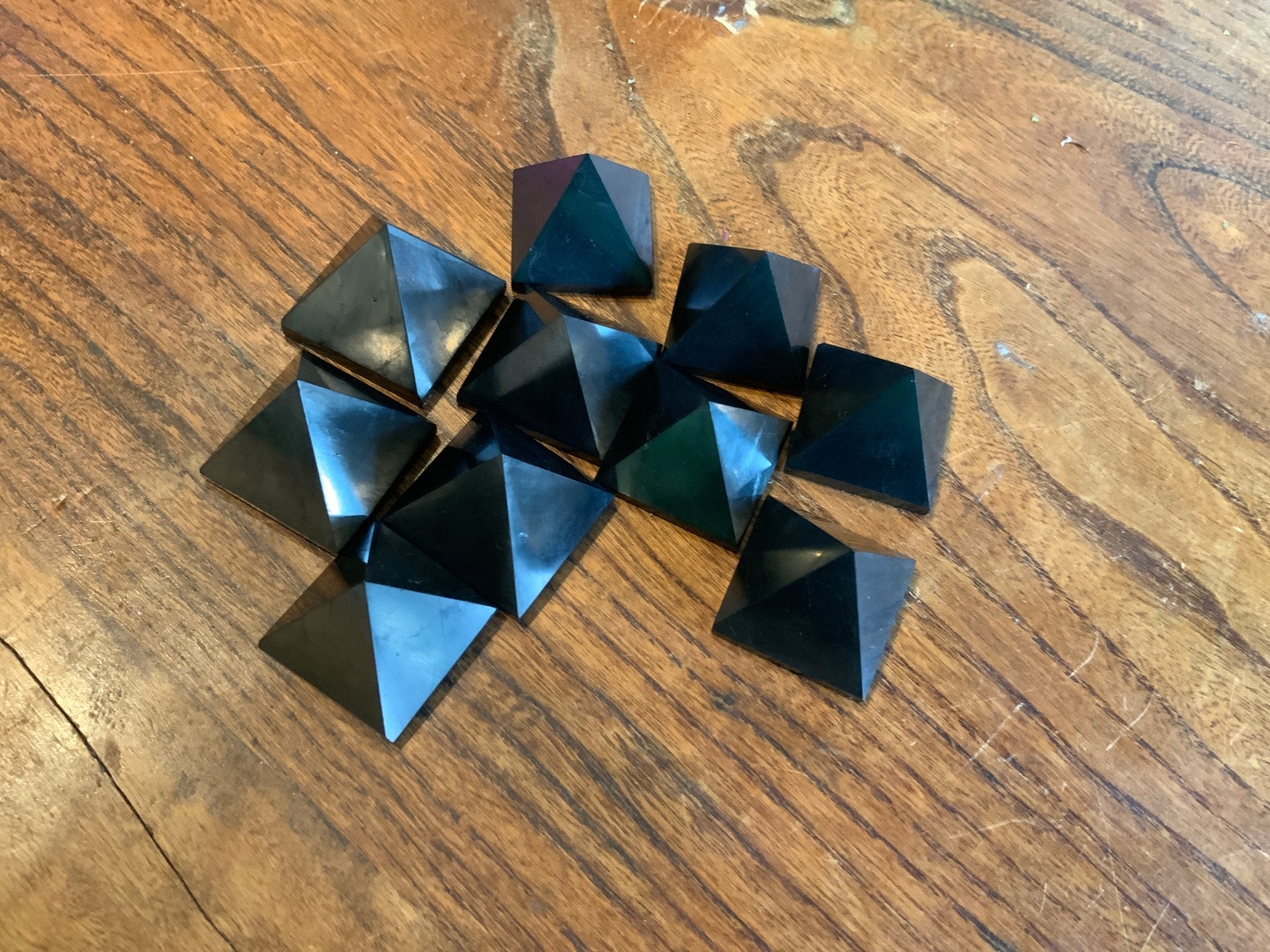 Crystal Pyramid | 1 inch base - Spiral Circle