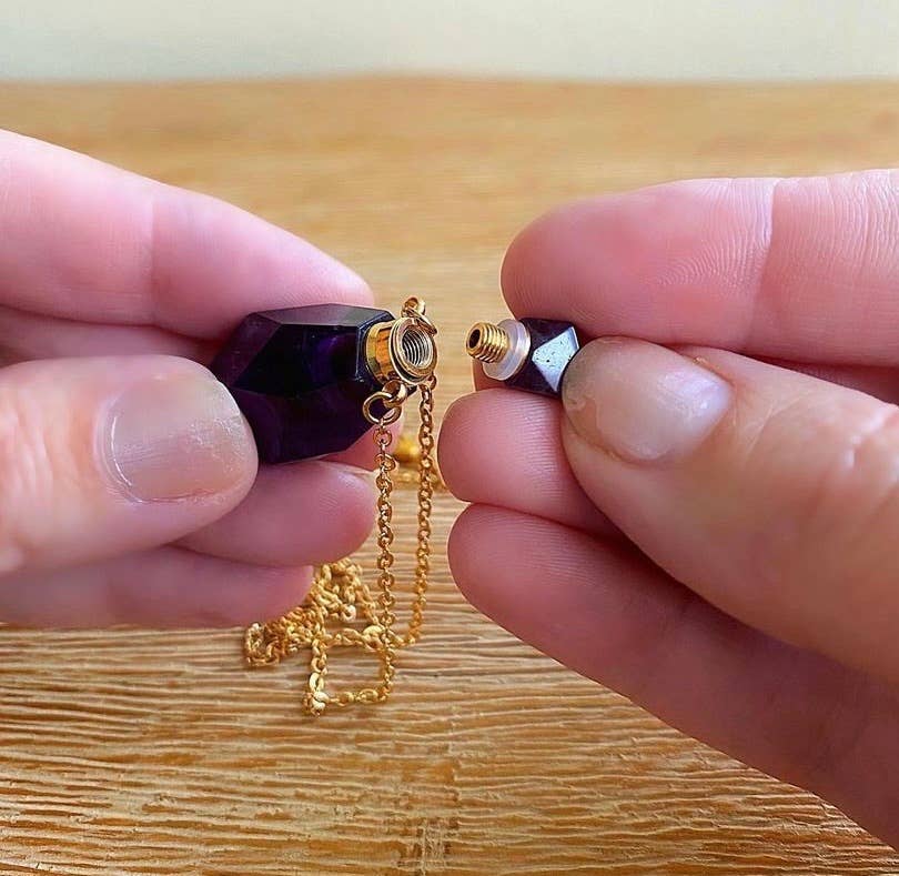 Crystal Quartz Pendulum Urn Perfume Bottle Necklace - Spiral Circle