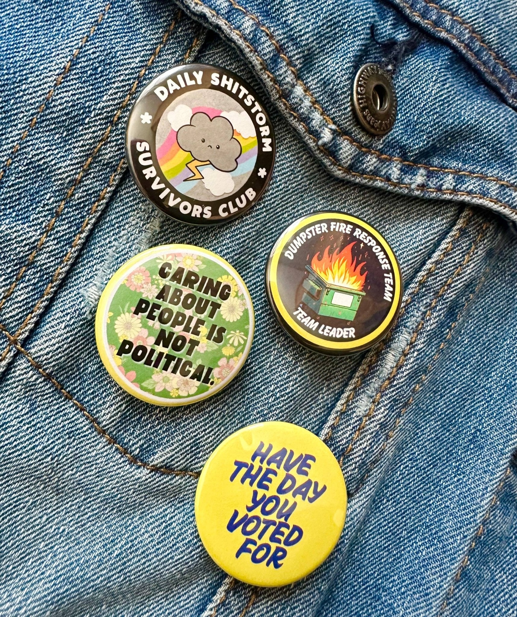 Daily Shitstorm Survivors Club Button - Spiral Circle