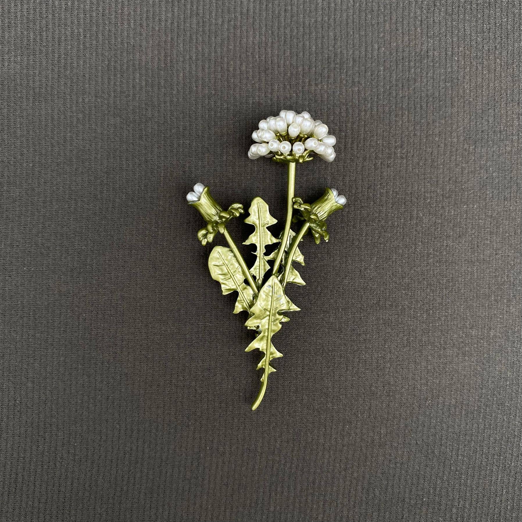 Dandelion Brooch - Spiral Circle