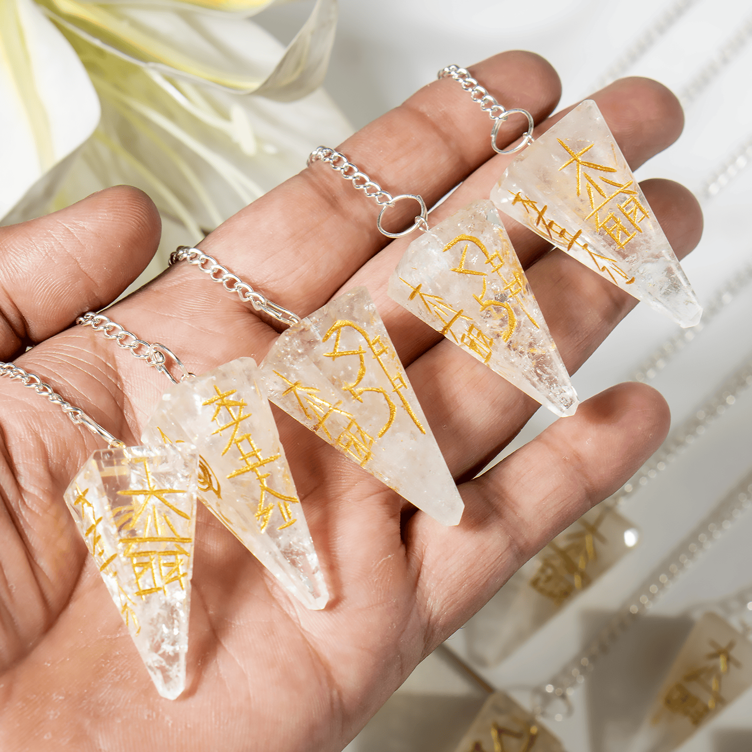 Dowsing Pendulum | Crystal Quartz | Faceted & Reiki Pendulum - Spiral Circle