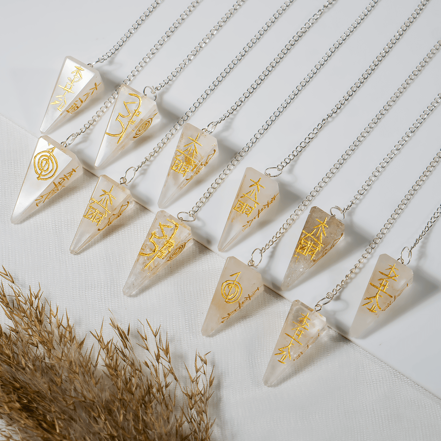 Dowsing Pendulum | Crystal Quartz | Faceted & Reiki Pendulum - Spiral Circle