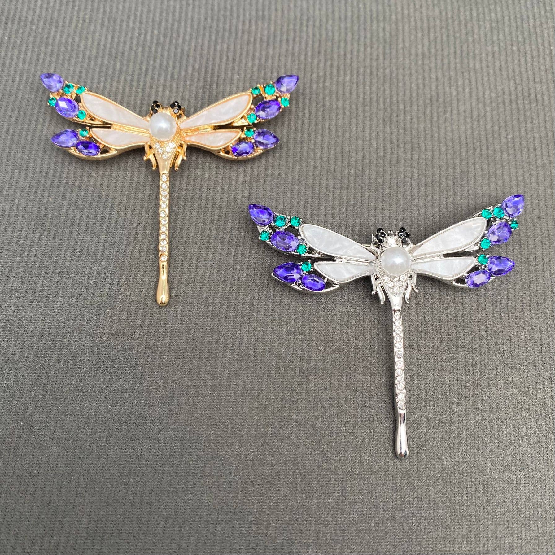 Dragonfly Brooch - Spiral Circle