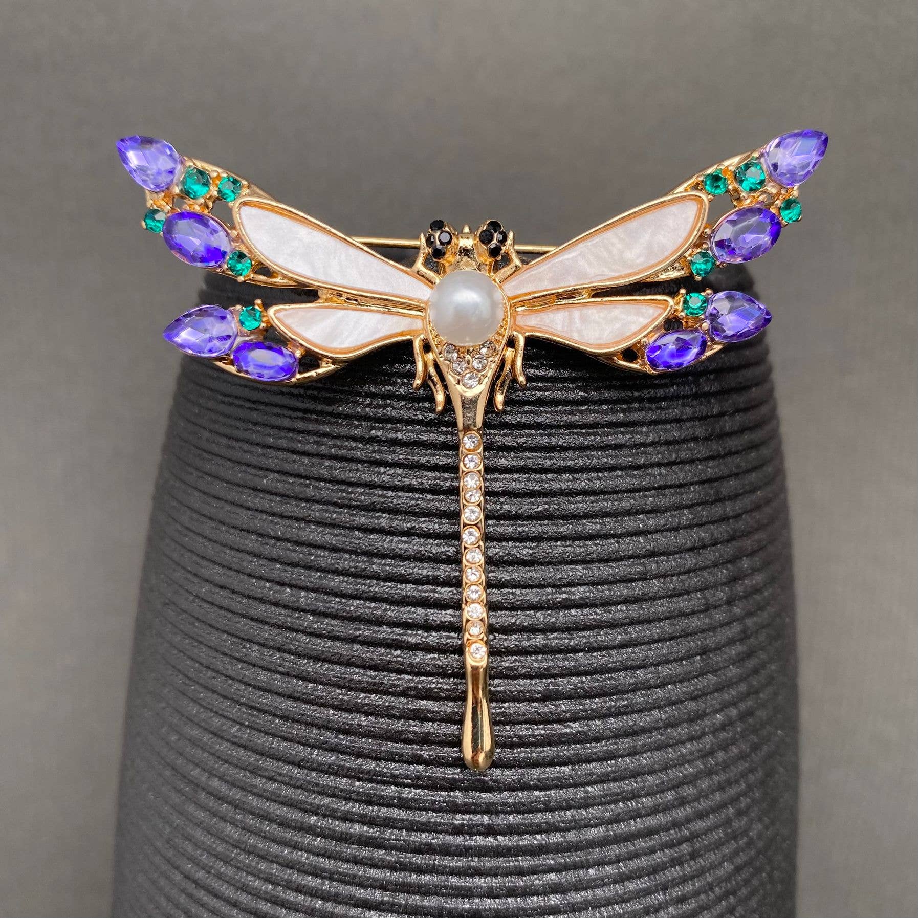 Dragonfly Brooch - Spiral Circle