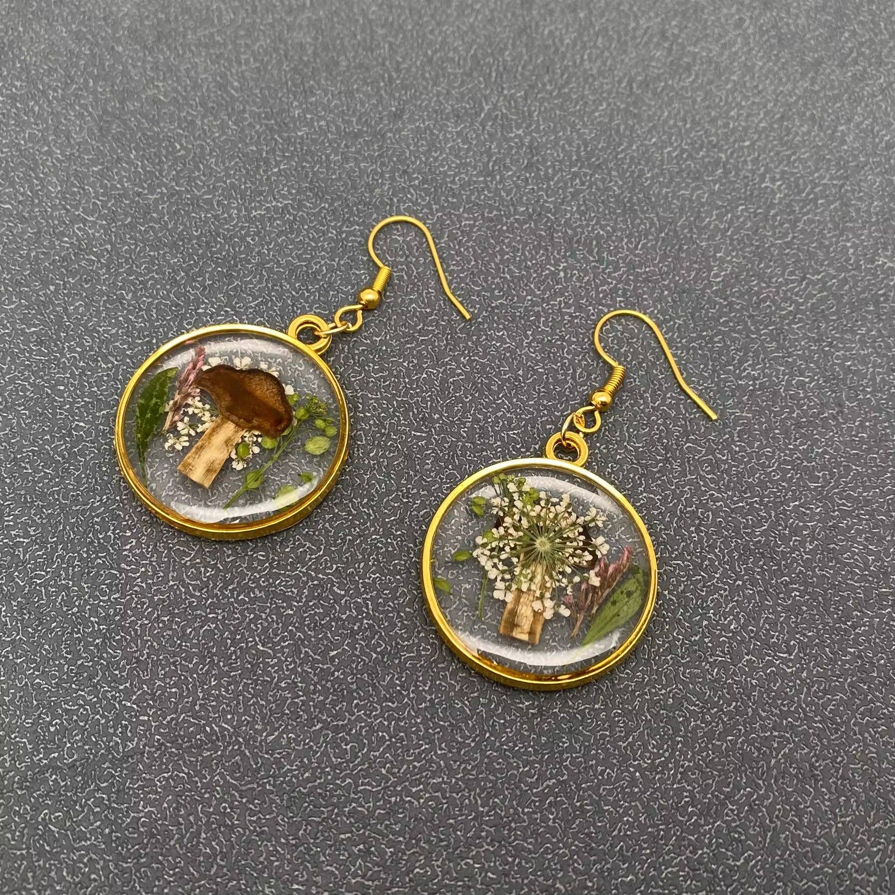 Dried Flowers & Mushroom | Round Dangle Earrings - Spiral Circle