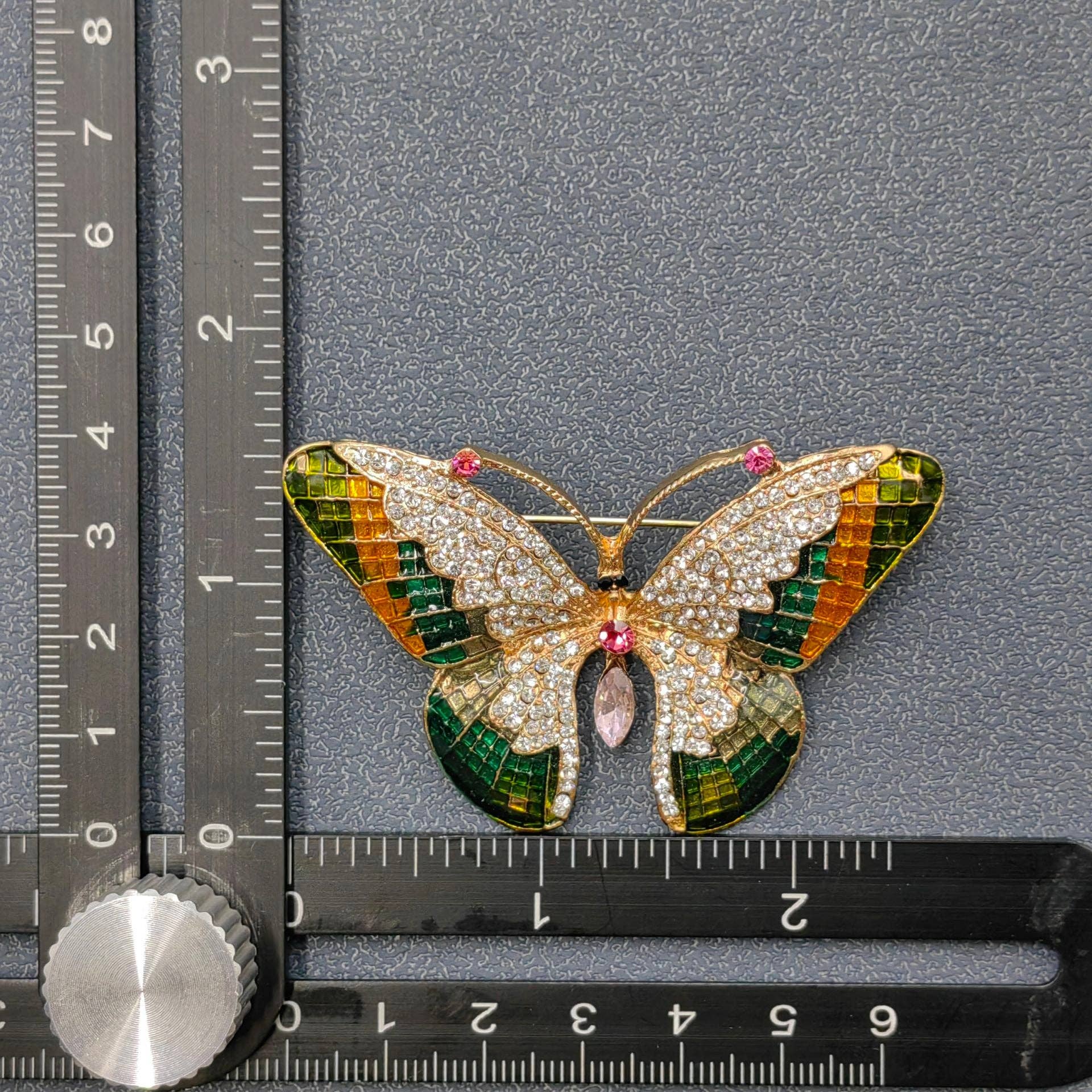 Enamel Brooch Inlaid with Rhinestone - Spiral Circle