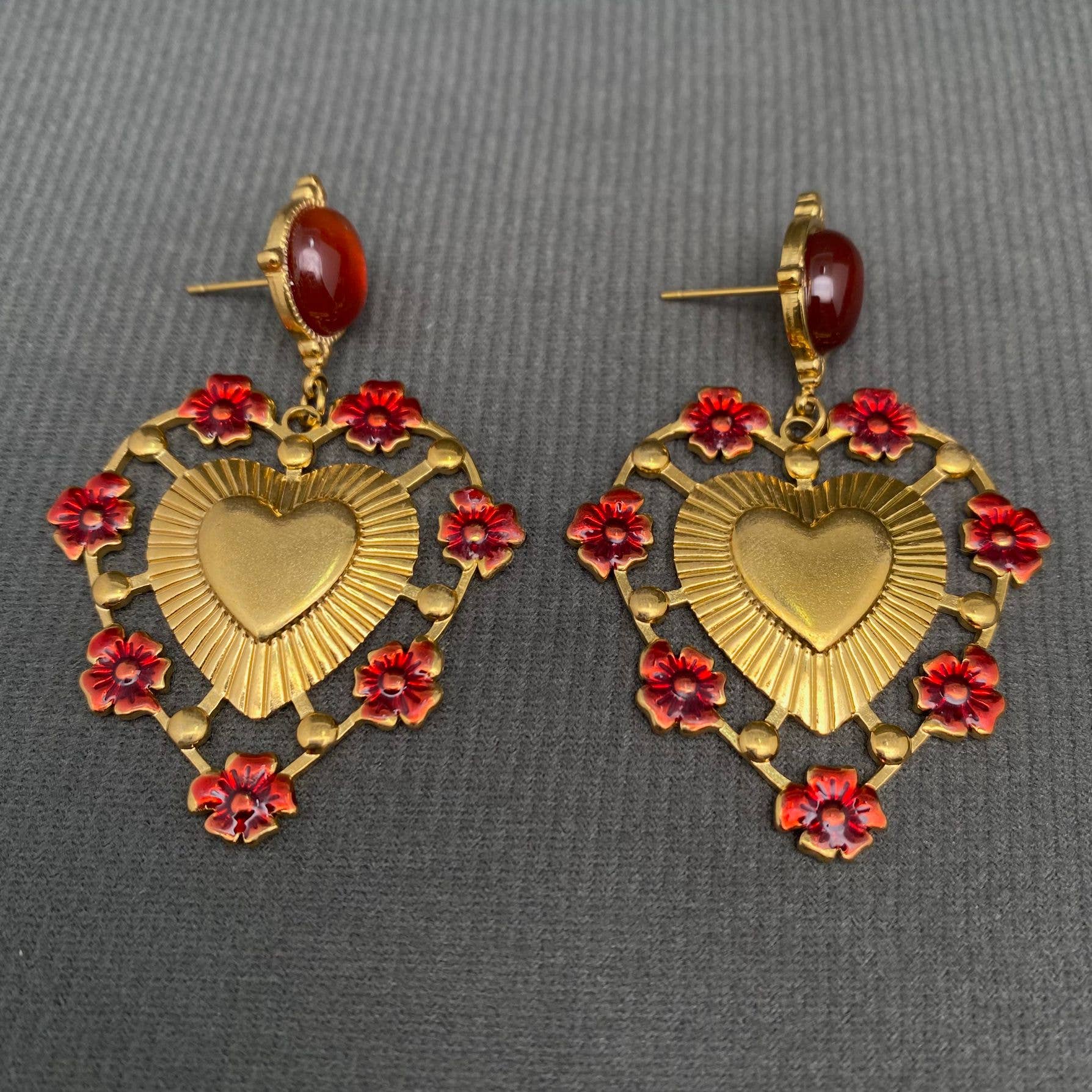 Enamel Flower Heart | 18K Gold Plated Earrings - Spiral Circle