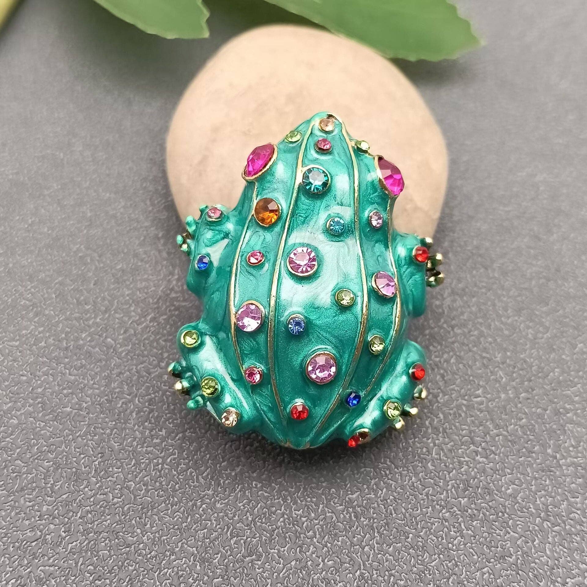 Enamel Frog Brooch Inlaid with Rhinestone - Spiral Circle