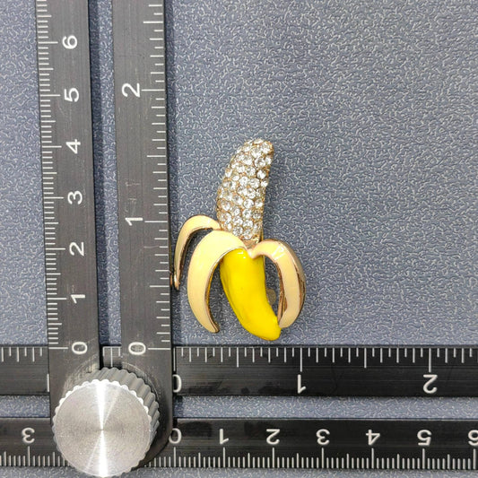 Enamel Half Skinned Banana Brooch Inlaid with Rhinestone - Spiral Circle