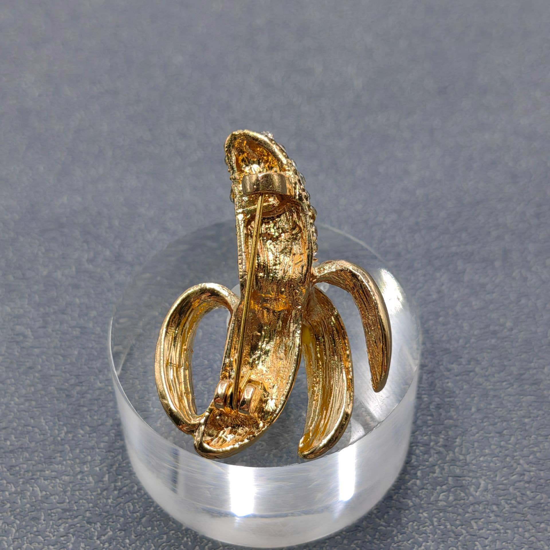 Enamel Half Skinned Banana Brooch Inlaid with Rhinestone - Spiral Circle