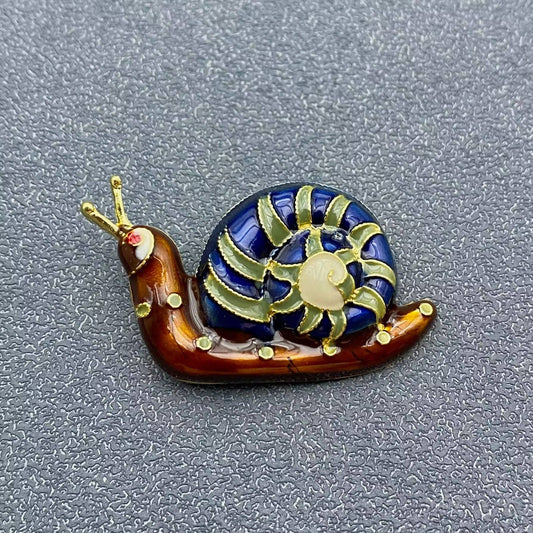 Enamel Snail brooch - Spiral Circle