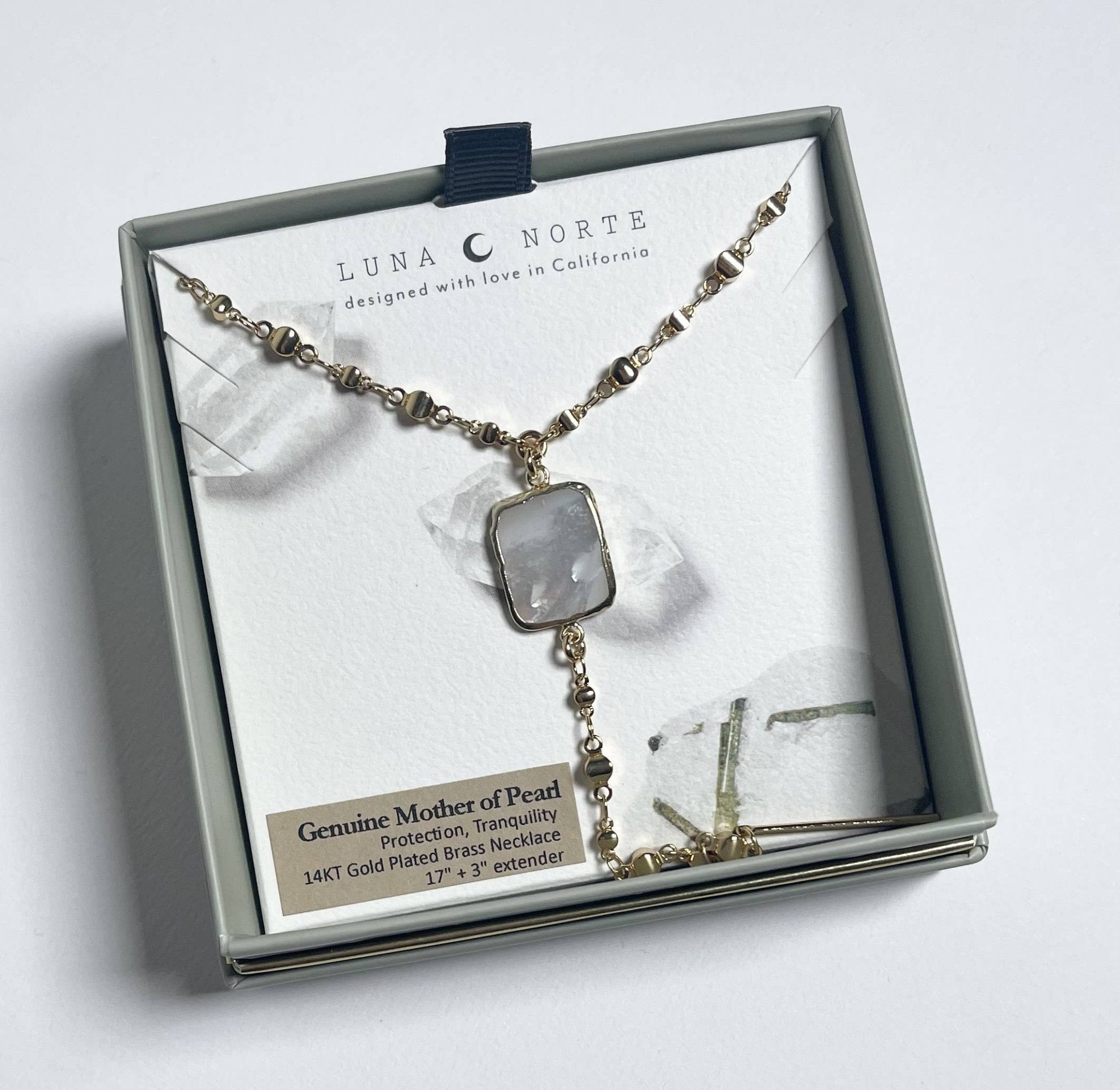 Eterno Amore Gemma Lariat Necklace - Mother of Pearl - Spiral Circle