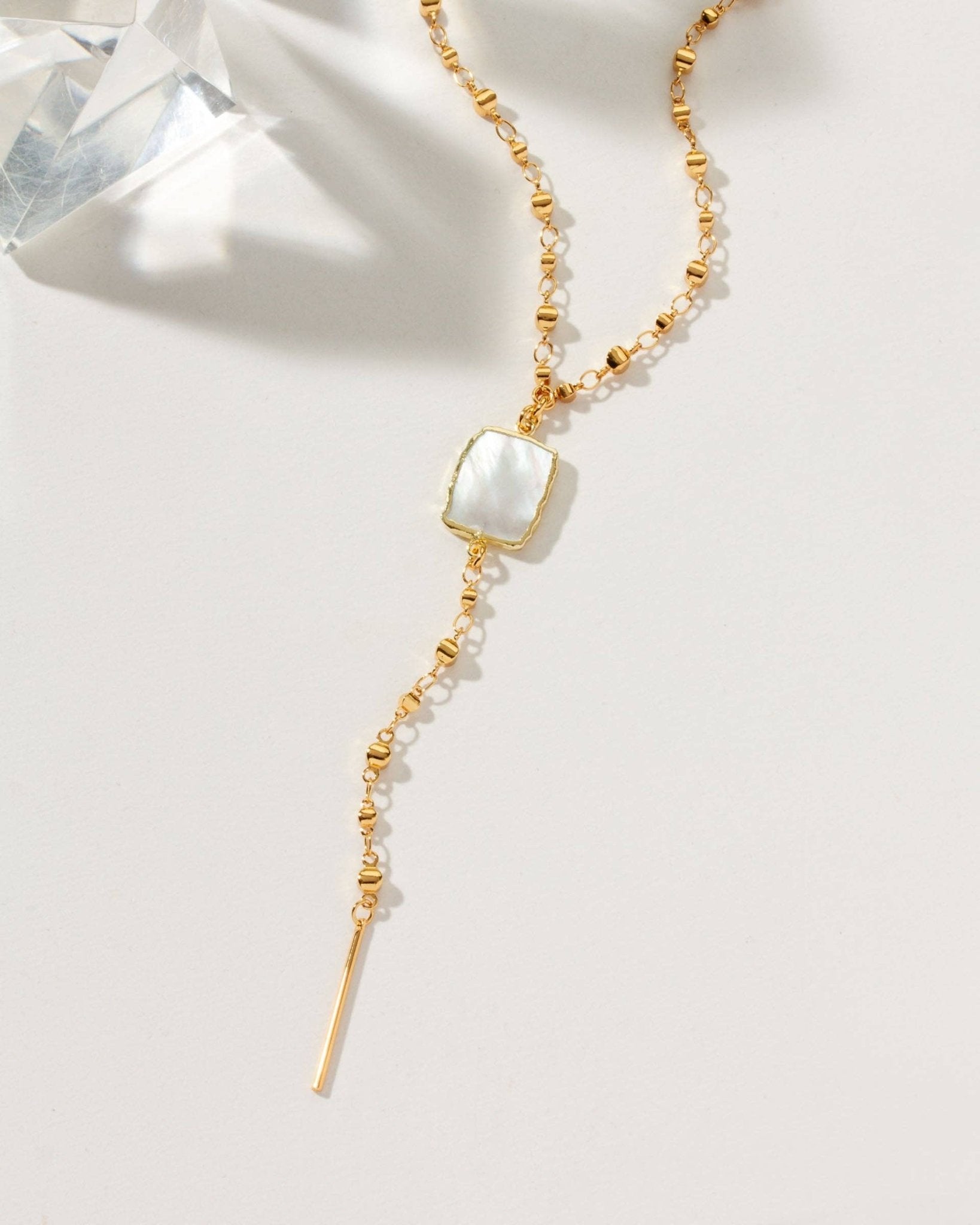 Eterno Amore Gemma Lariat Necklace - Mother of Pearl - Spiral Circle