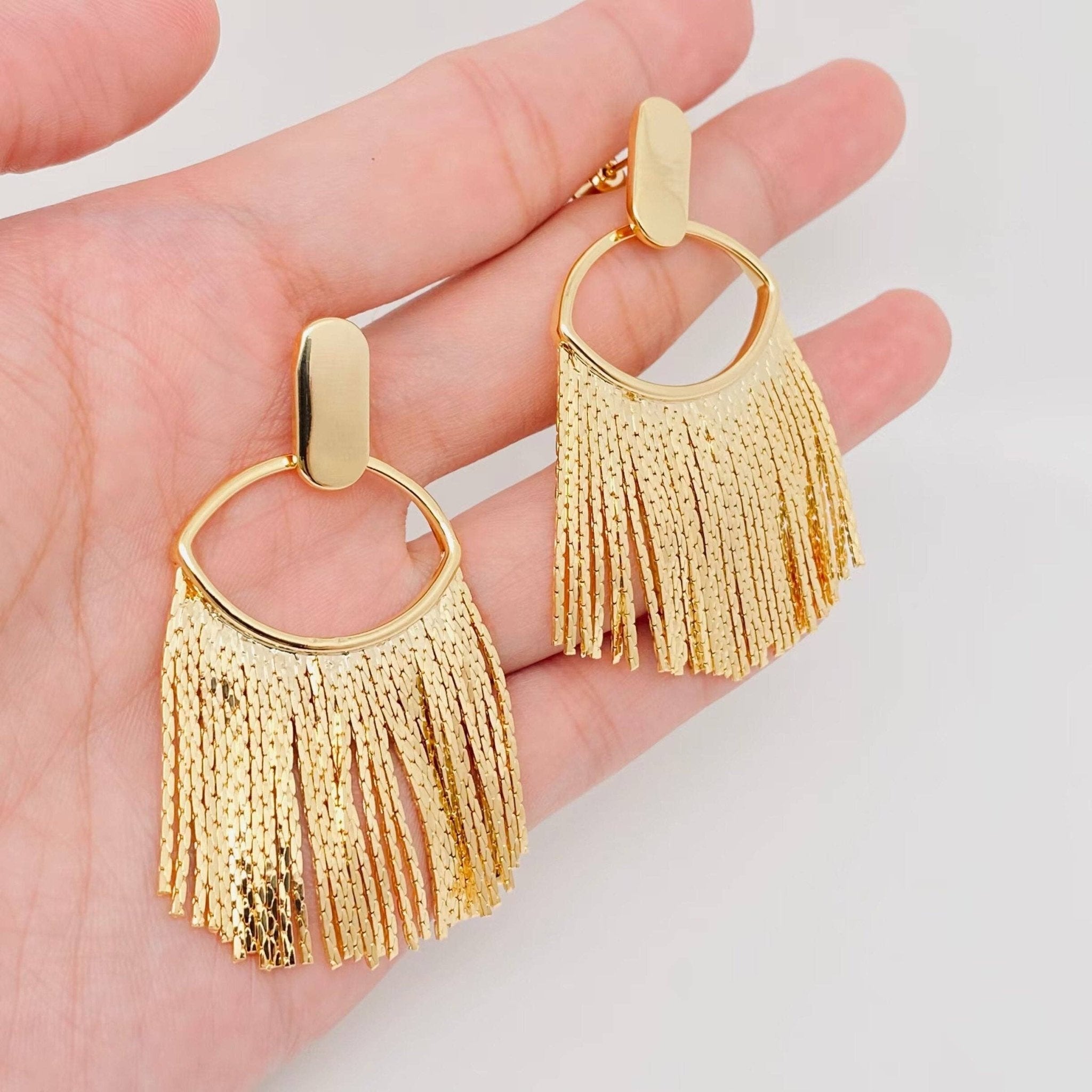 Eyelash Earrings | 18k Gold Plated - Spiral Circle