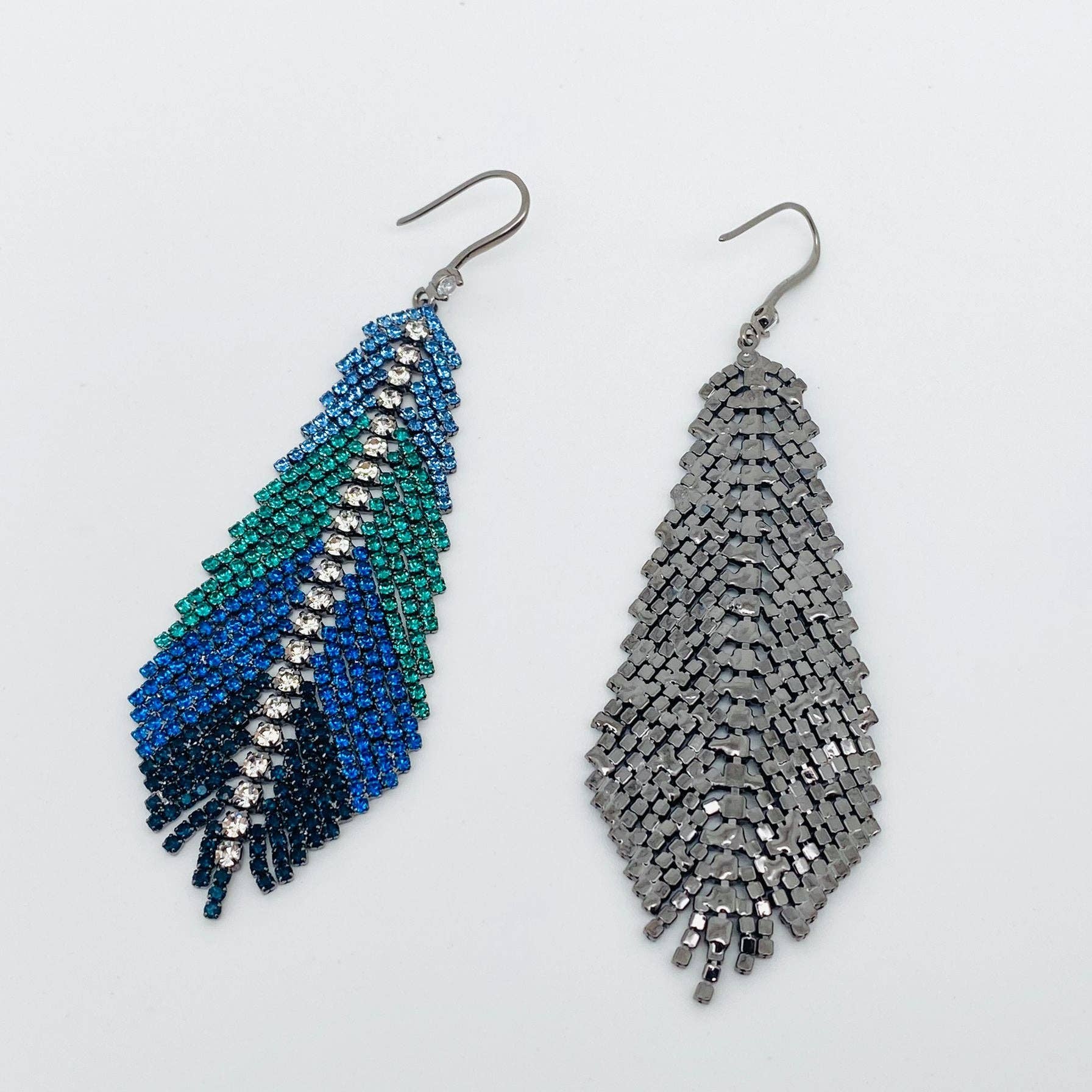 Feather Shape Colored Rhinestone Tassel Dangle Earrings - Spiral Circle