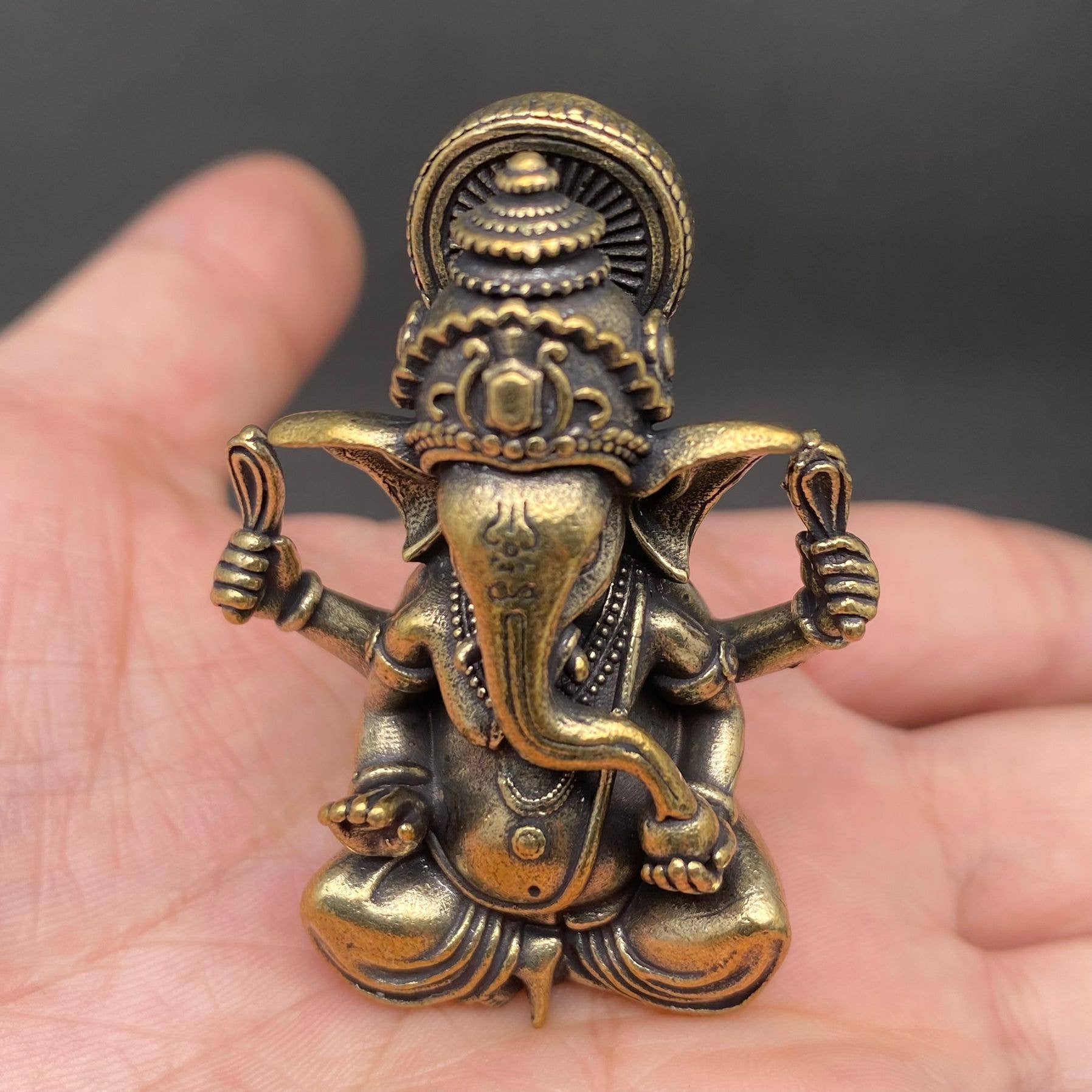 Ganesha | Brass Figurine - Spiral Circle