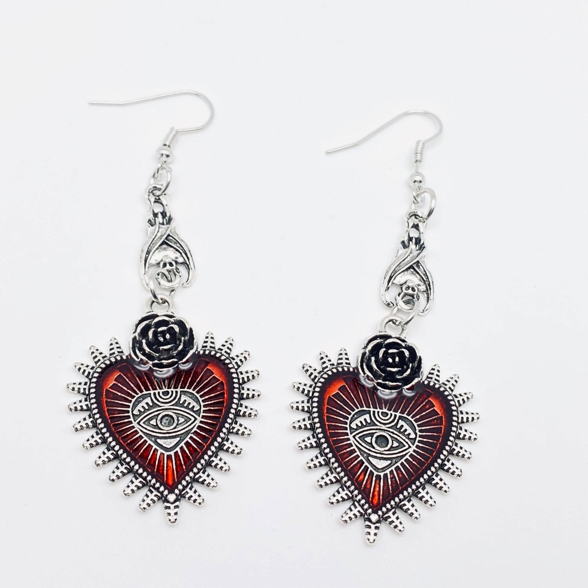 Gothic Punk Heart-Shaped Eye Earrings - Spiral Circle