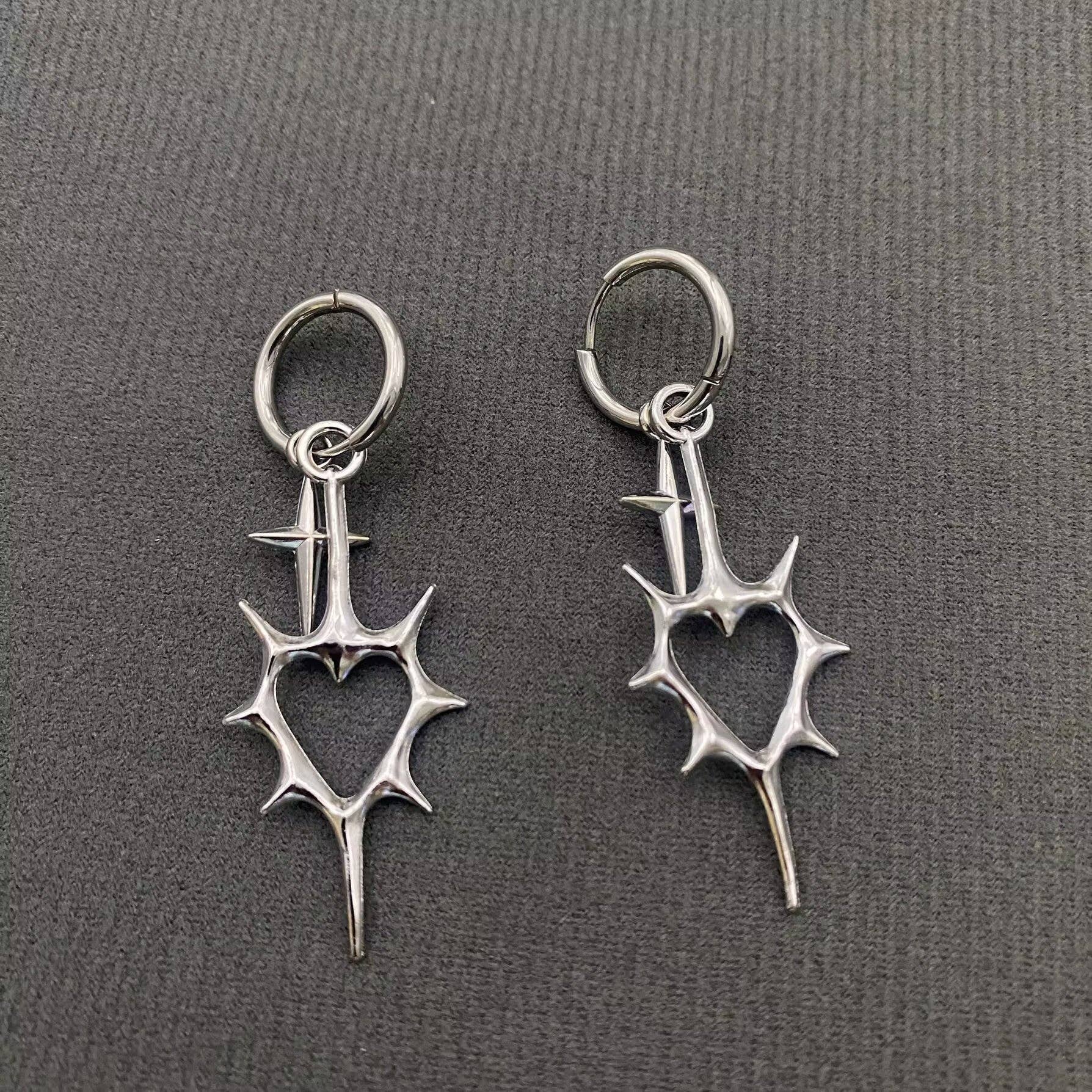 Gothic Thorns Hollow Heart Earrings - Spiral Circle