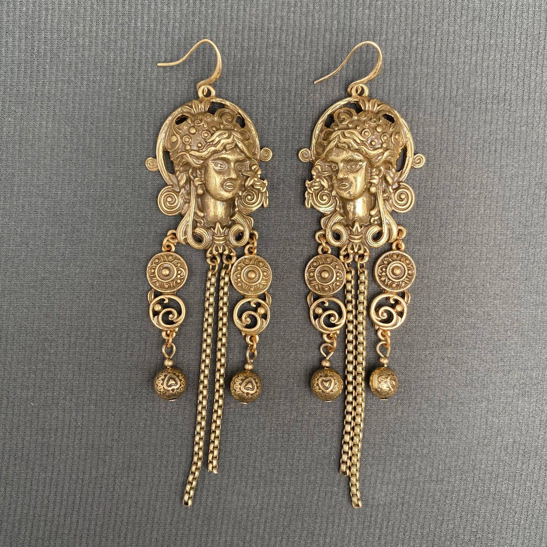 Greek Portraits Earrings - Spiral Circle