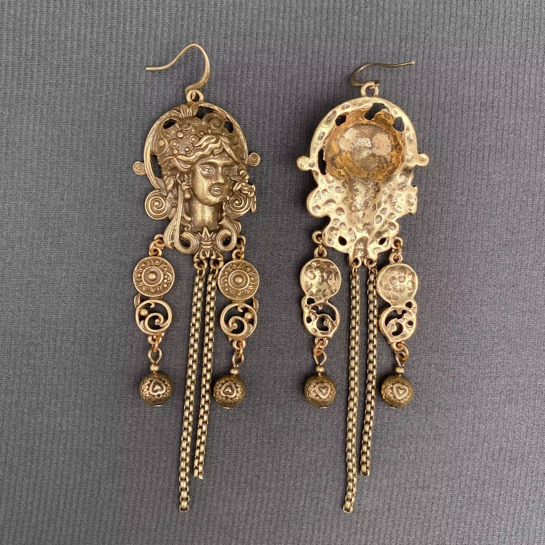 Greek Portraits Earrings - Spiral Circle