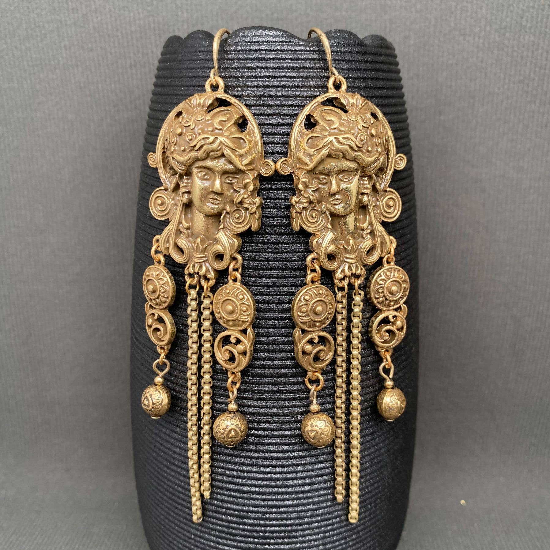 Greek Portraits Earrings - Spiral Circle