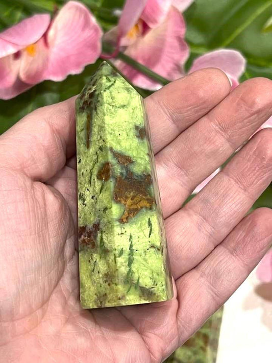 Green Opal Point - Spiral Circle